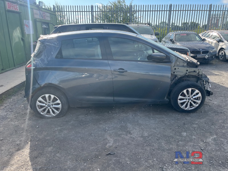 2020 RENAULT ZOE ICONIC R135 Z.E. 50 MY19 R 4DR for breaking