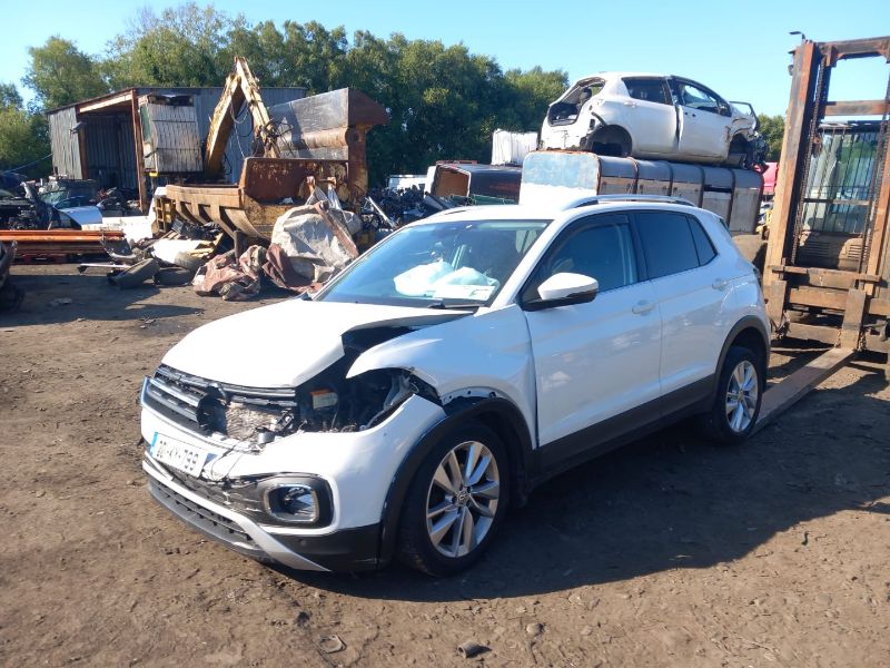 2020 VOLKSWAGEN T-CROSS STYLE 1.6 TDI MANUAL 5SPEED 95BHP 5DR for breaking