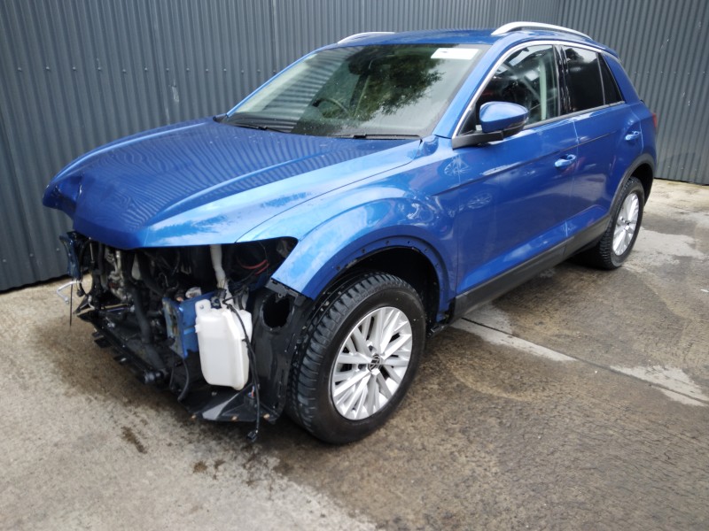 2021 VOLKSWAGEN T-ROC DESIGN 2.0 TDI MANUAL 6SPEED FWD 115HP 5DR for breaking