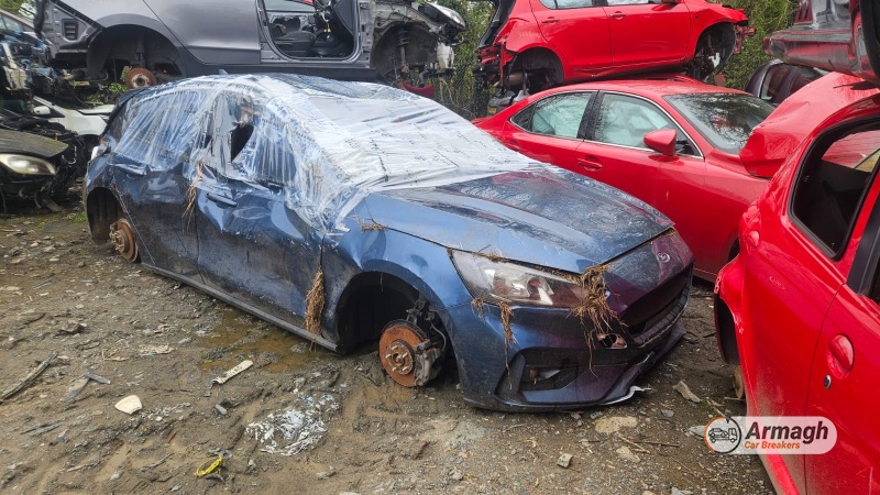 2022 FORD FOCUS ST-LINE TDCI for breaking
