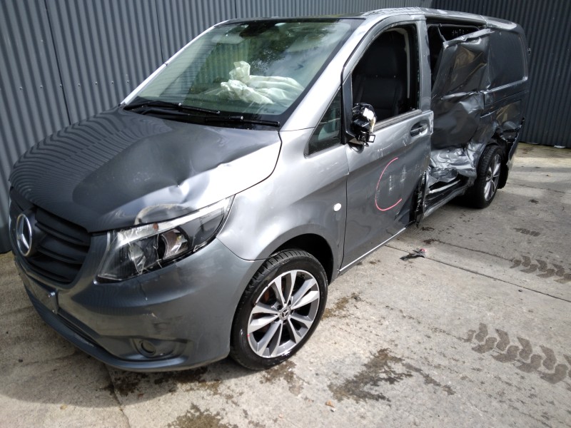 2022 MERCEDES VITO 116 for breaking