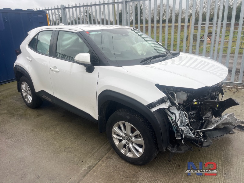 2022 TOYOTA YARIS CROSS CR LUNA 4DR AUTO for breaking