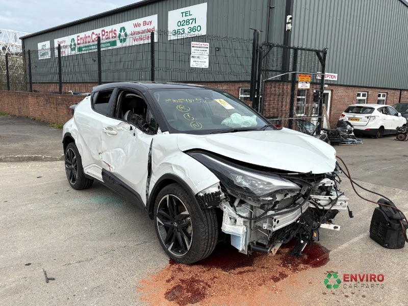 2023 TOYOTA C-HR GR SPORT HEV CVT for breaking
