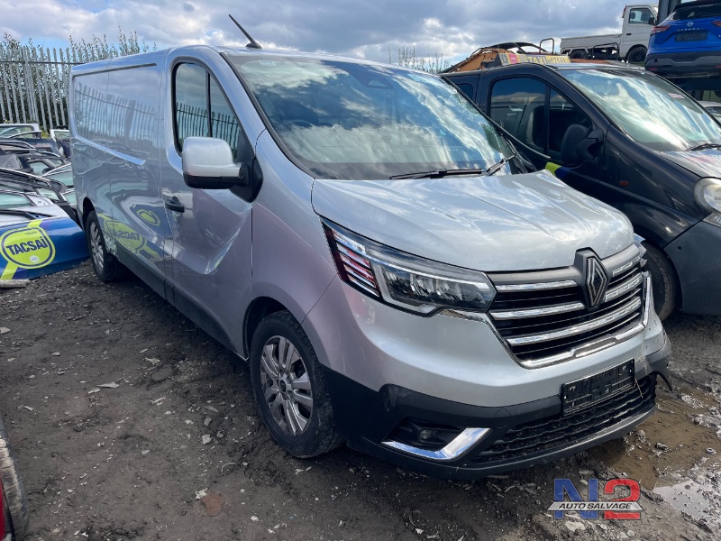 2025 RENAULT TRAFIC LL30 BLUE DCI 130 EXTRA for breaking
