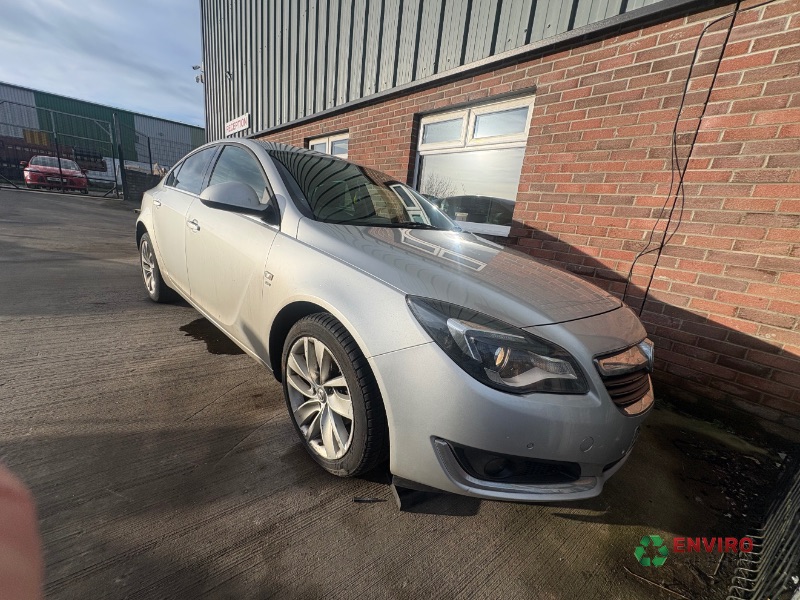 2015 OPEL INSIGNIA VAUXHALL SRI CDTI S/S for breaking 2015 OPEL INSIGNIA VAUXHALL SRI CDTI S/S for breaking