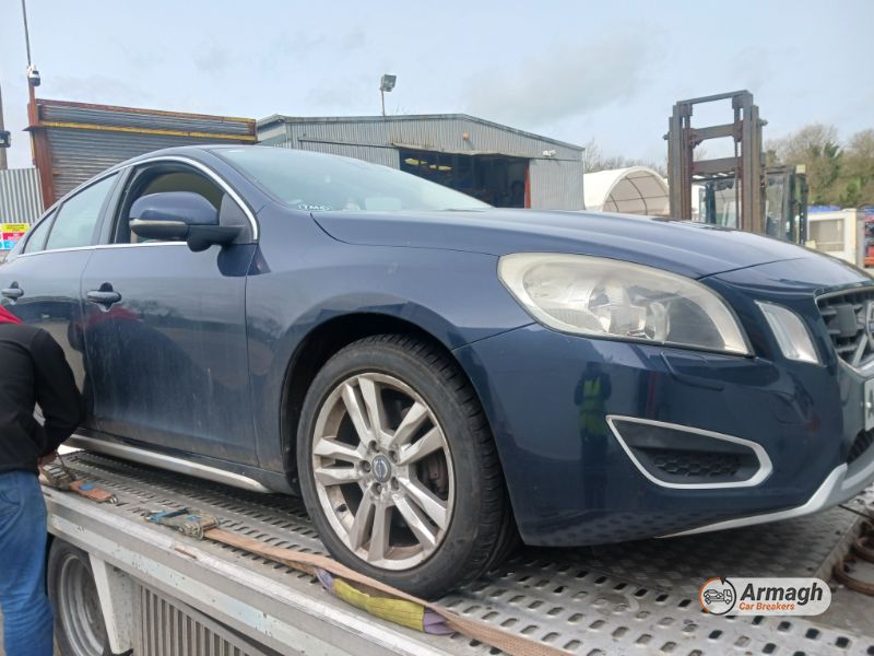 2010 VOLVO S60 SE D5 AUTO for breaking