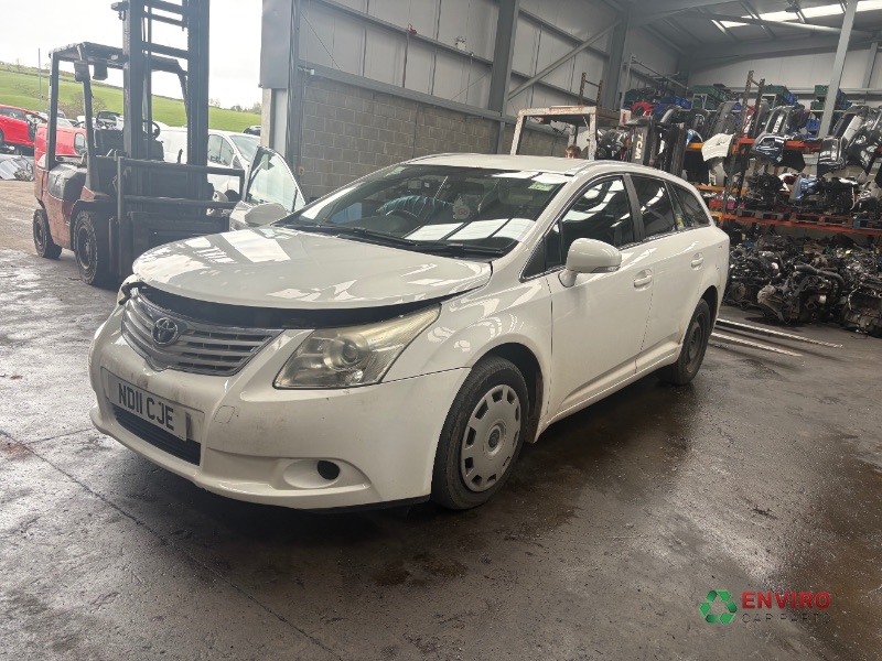 2011 TOYOTA AVENSIS T27 T2 D-4D for breaking